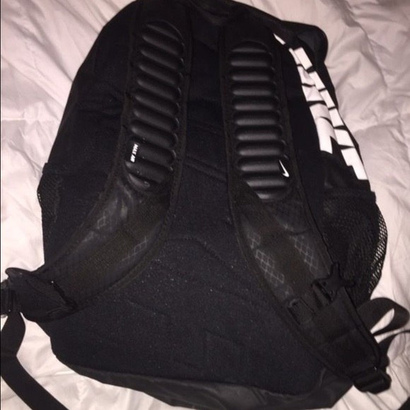 nike backpack - Picture 2 of 2