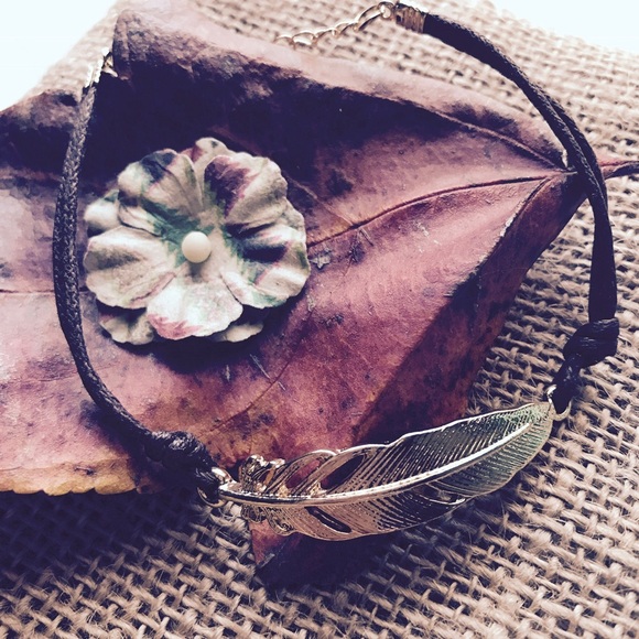 Boho Feather Bracelet - Picture 2 of 3