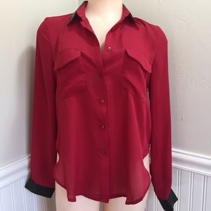 Beautiful & Unique Low-High lightweight top B031