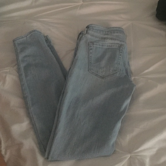 Light wash jeans