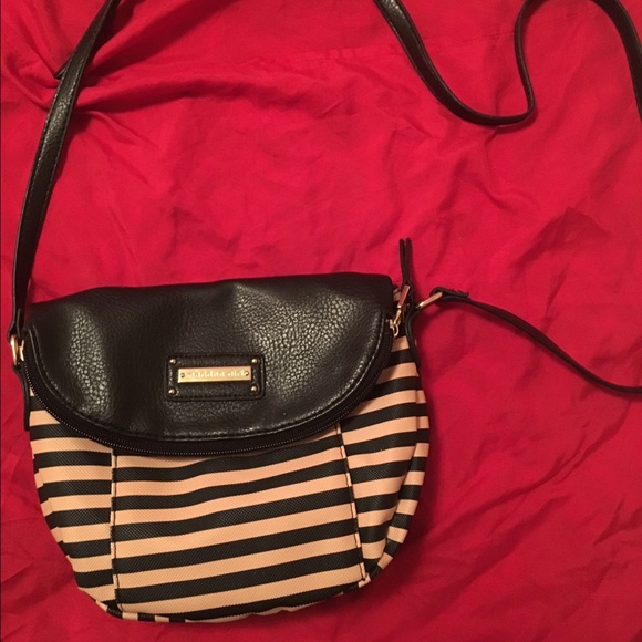 Madden girl shoulder purse