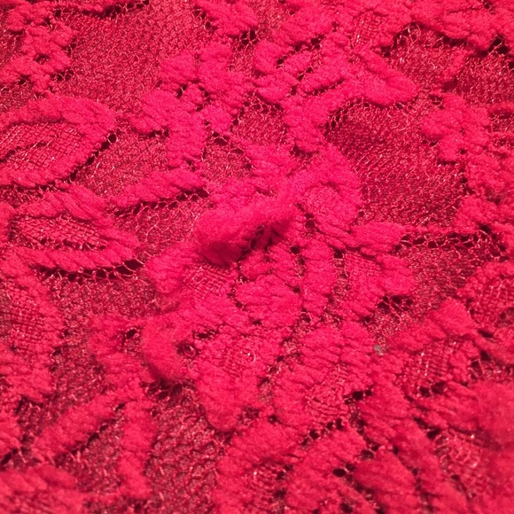 Maroon Lace long-sleeve dress - Picture 3 of 4