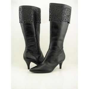 black heeled boot > ecco