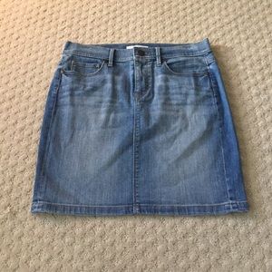 Ann Taylor Lodt jean skirt