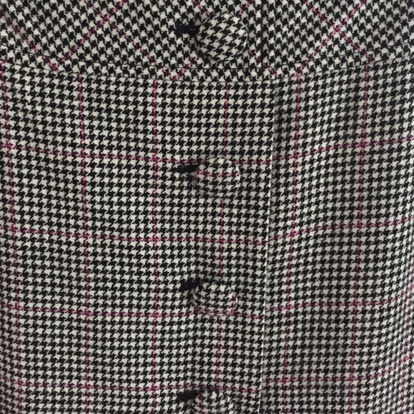 Loft Skirt - Picture 2 of 3