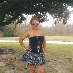 Meet your Posher, Noelia