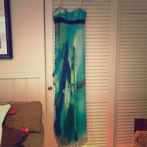 BCBG Maxazria gorgeous full length dress!
