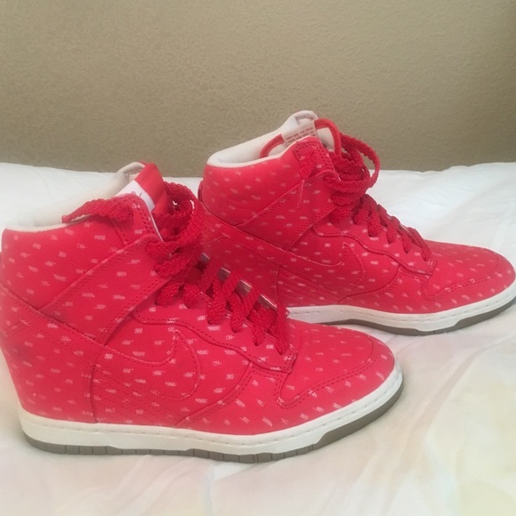 Nike sky hi dunks red 7.5