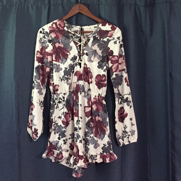 NWT Front lace up Floral Romper with open back