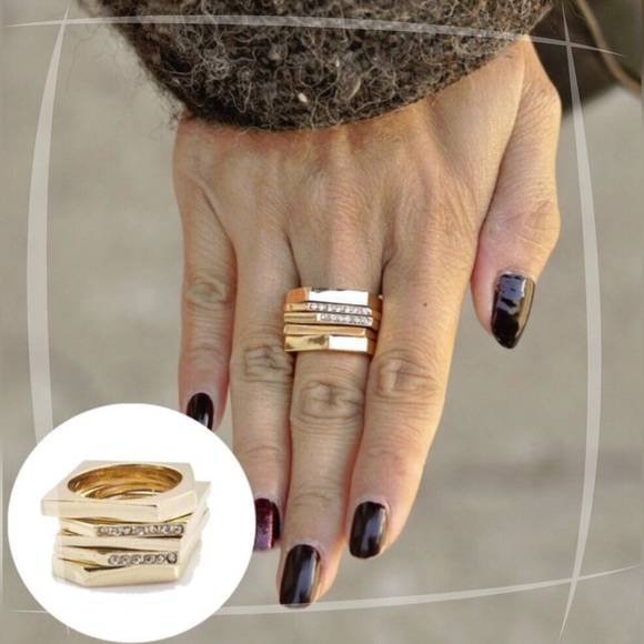 Jewelry - ⚡️HP⚡️LAST ONE Multi Ring Set with Glass Crystals