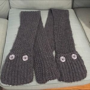 Michael Kors grey knit pocket scarf