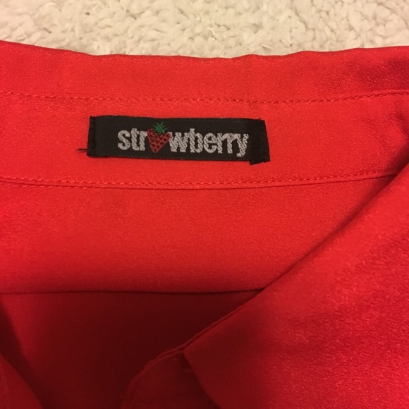 Button down - Picture 3 of 3