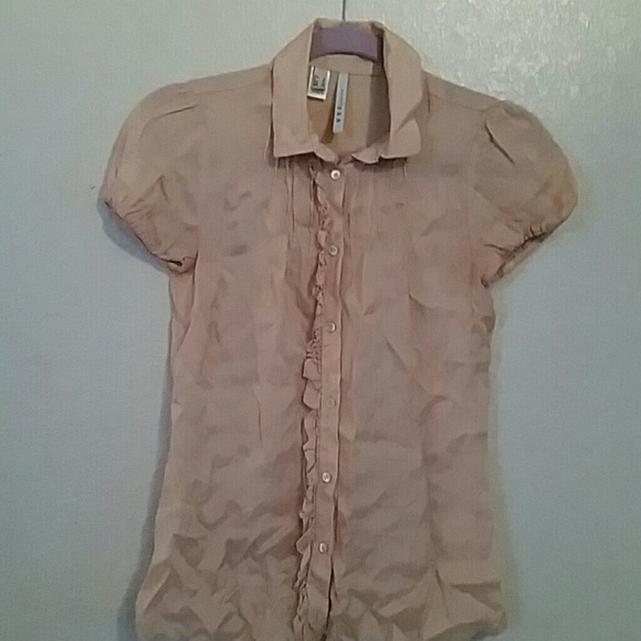 🍁Nude ruffle top