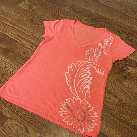 Banana Republic tee