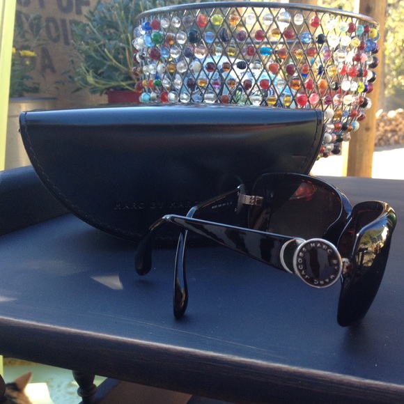 Marc Jacobs sunglasses - Picture 2 of 6