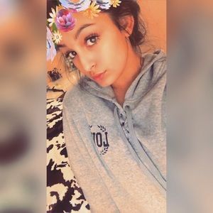 Meet your Posher, Nadia