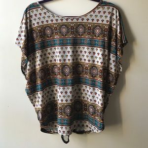 Casual shirt with lace backing