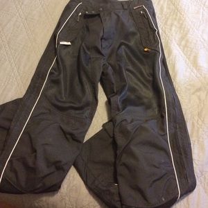 Women's motorcycle pants with armor
