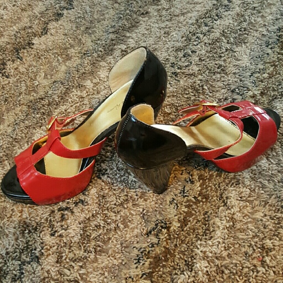 Shoes - Picture 4 of 4