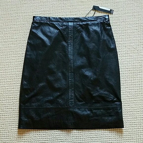 Tibi perforated leather pencil skirt size 4 NWT - Picture 2 of 4