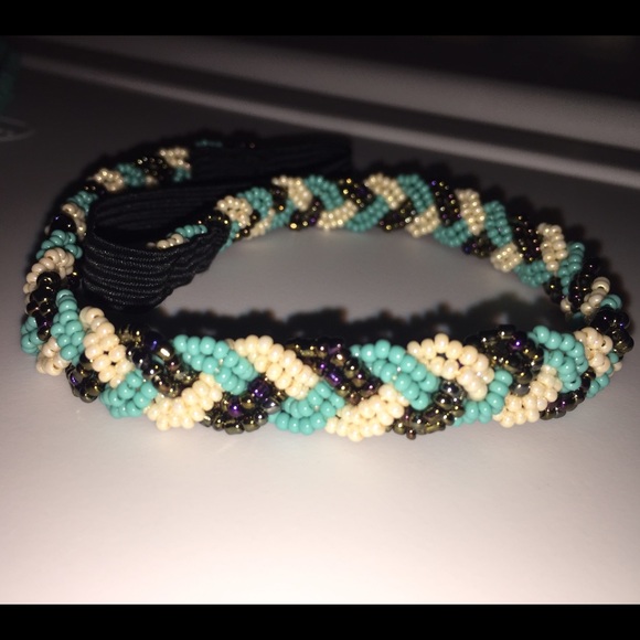 Headstrap or headband