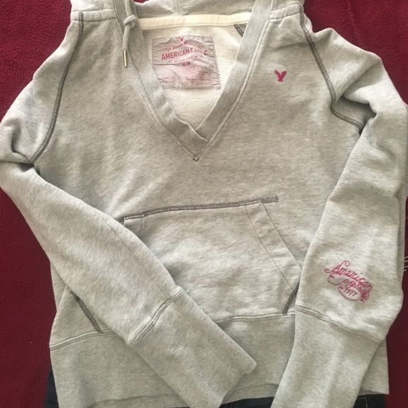 Cute gray AMERICAN EAGLE hoodie