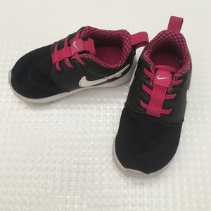 Little Nike Sneakers