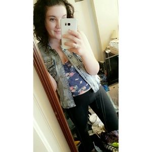 Meet your Posher, Mallory