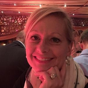 Meet your Posher, Angela