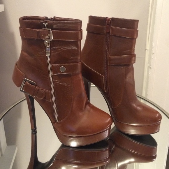 Charles by Charles David Boots