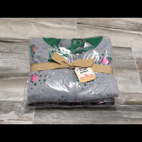 ✅ 2 hoodie bundle (Ready To Ship) - Picture 2 of 4