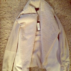 NWT faux fur sweater XS
