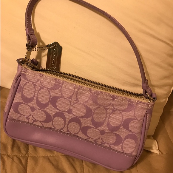 Light purple coach purse - Picture 1 of 2