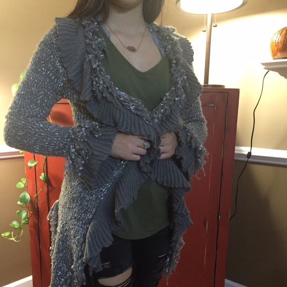 Boutique formal cardigan - Picture 2 of 3
