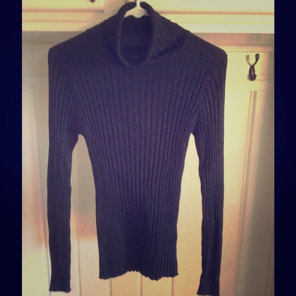 George ribbed turtle neck sweater sz med