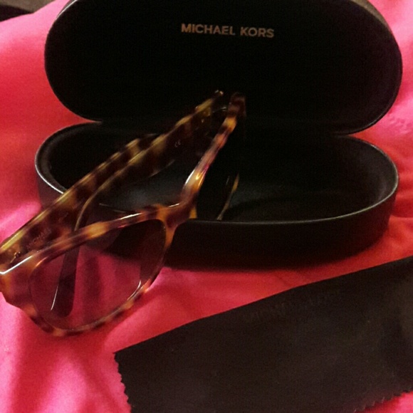 Authentic Micheal Kors Sun Glasses