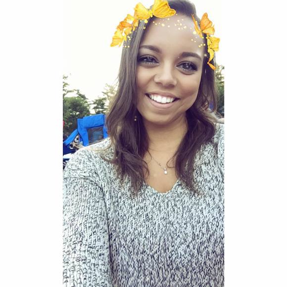 Meet your Posher, Acacia - Picture 1 of 1