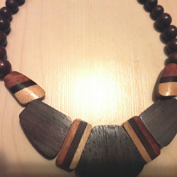 Statement necklace