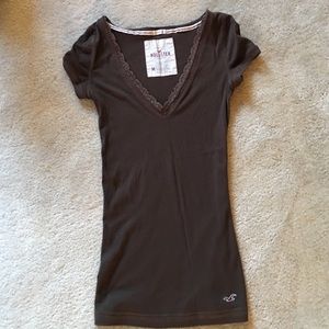 Hollister Vneck with lace trim.