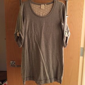 Grey 3/4 length sleeve "sweat shirt"