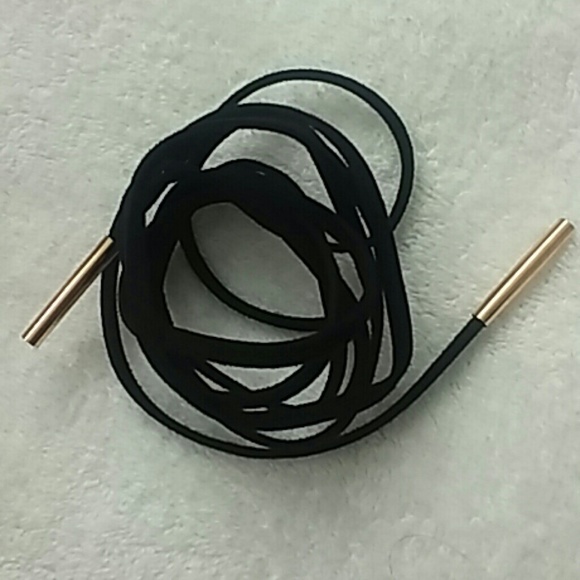 Chokers - Picture 2 of 4