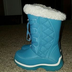 Girl's Winter Boots (water resistant)