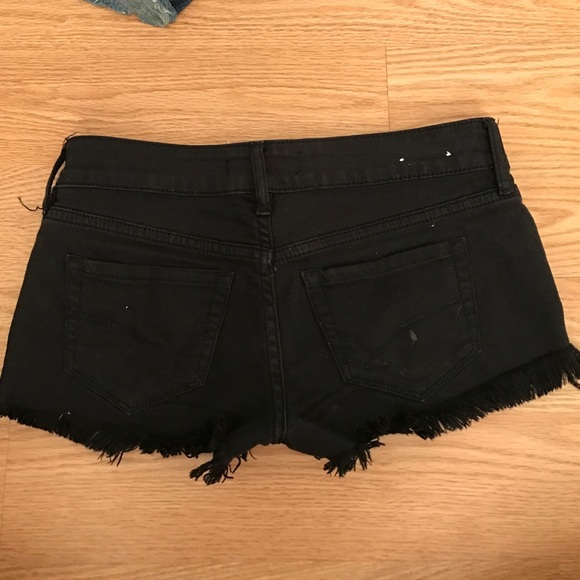 Pacsun Black Denim Shorts - Picture 2 of 3