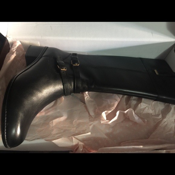 BANDOLINO CARLOTTA BOOTS BRAND NEW IN BOX