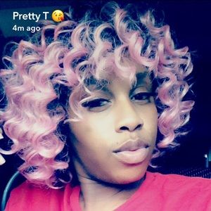 Meet your Posher, Tiara