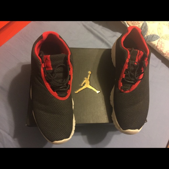 🔻SALE🔻AIR JORDAN FUTURE LOWS ' SIZE 10.5! - Picture 3 of 4