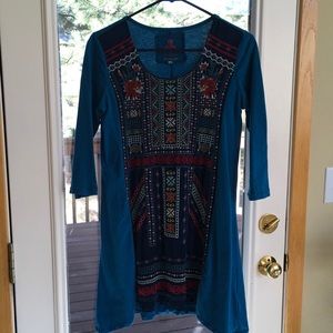 Precious dress/tunic with beautiful embroidery