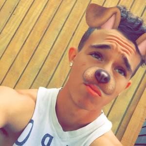 Meet your Posher, Zach