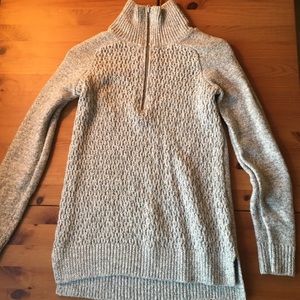 Tommy Hilfiger grey sweater