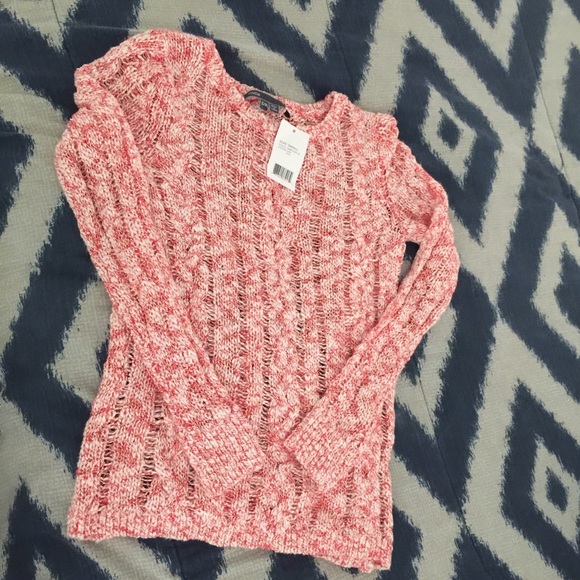 VINCE sweater
